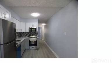 Main picture of 217 E 88th St