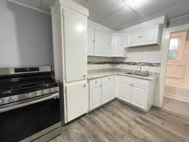 Main picture of 71 Vine St