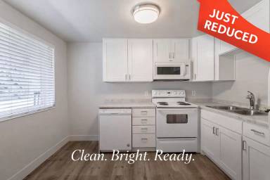 Main picture of Delmar Gardens - 2111A