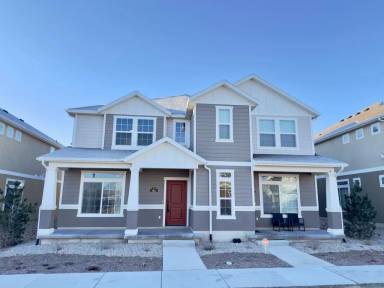 Main picture of 162 E Hamilton Row