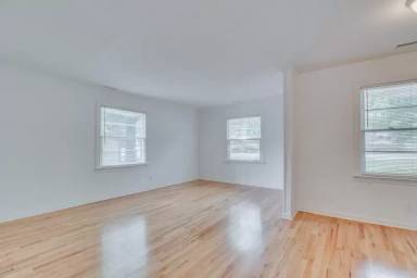 Main picture of 507 Wesley Ave