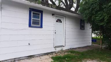 Main picture of 139 S Lewis Ave