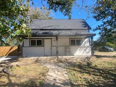 Main picture of 1113 S Walnut St