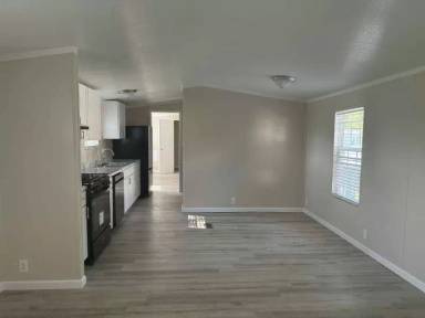 Main picture of 1236 N Oaklane Rd