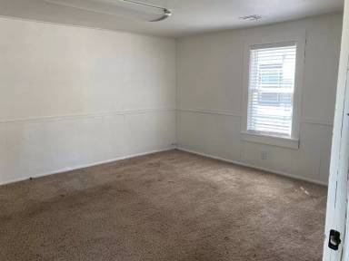 Main picture of 770 S Washington Ave