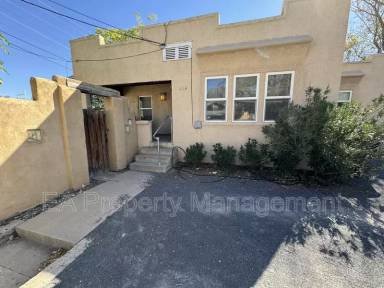 Main picture of 114 Maple St NE