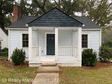 Main picture of 547 Lake Dr