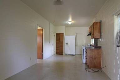 Main picture of 402 Winters St