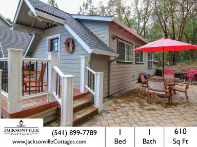 Main picture of 375 W Elm St