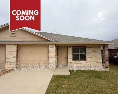Main picture of 725 Laila Ln