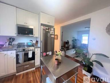 Main picture of 5 Pearson Ave