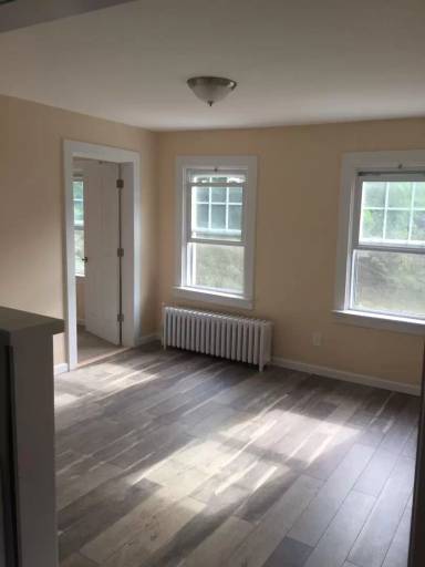 Main picture of 41 14th St