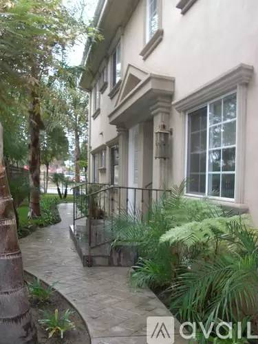 Main picture of 14660 Gault St