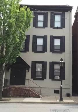 Main picture of 636 N New St