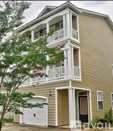 Main picture of 1208 Mediterranean Ave