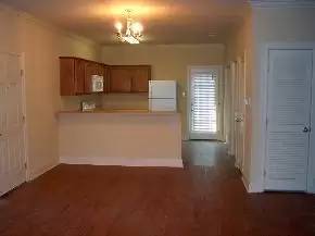 Main picture of Hidden Oaks Apartments