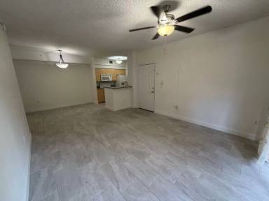 Main picture of 1210 Reserve Way