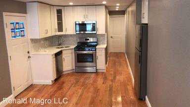Main picture of 1720 Williamsbridge Rd