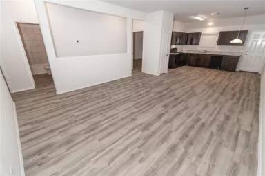 Main picture of 2504 Shad Dr