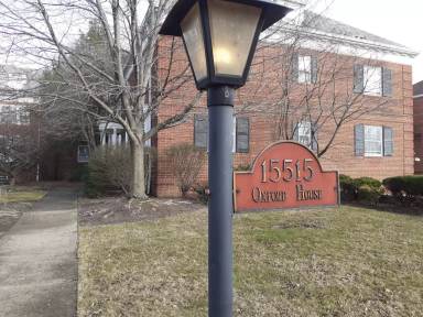 Main picture of 15515 Van Aken Blvd