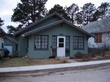 Main picture of 707 W Summit St