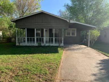 Main picture of 1338 S Van Buren Ave
