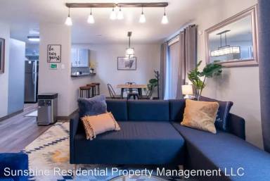 Main picture of 2409 Royal Crest Cir