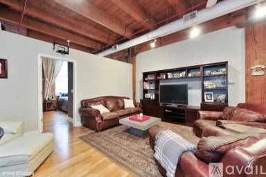 Main picture of 14 N Peoria St