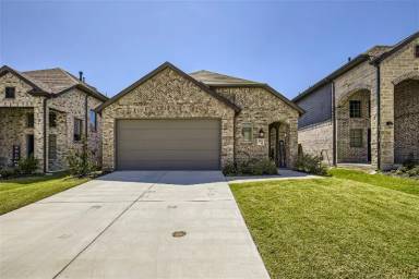 Main picture of 3906 Chesapeake Ln