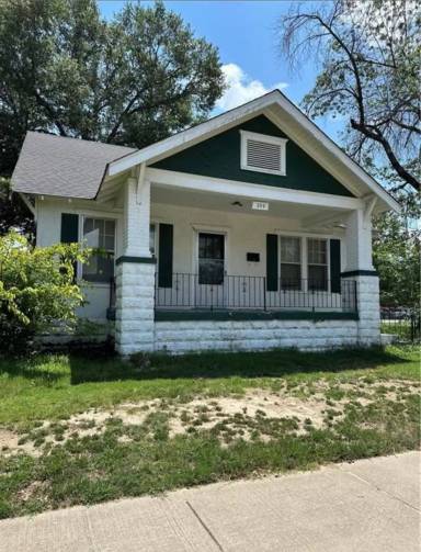 Main picture of 304 N 18th St