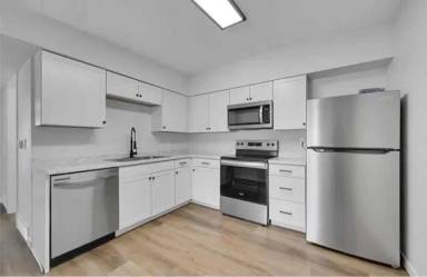 Main picture of 41 University Dr