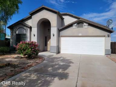 Main picture of 682 S Lawson Dr