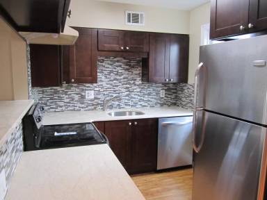 Main picture of 2709 Arlington Blvd