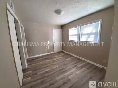 Main picture of 615 S Prairie Ave