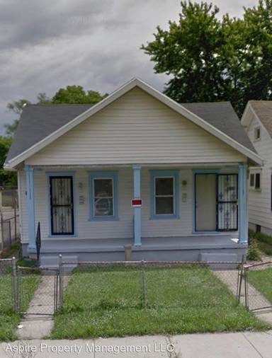 Main picture of 1242 S Broadway St