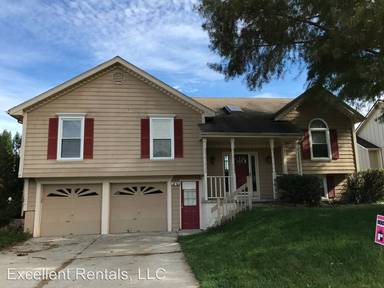 Main picture of 105 SE Gemstone Cir