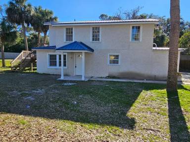 Main picture of 203 17th St. Tybee Island Ga.