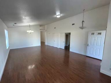 Main picture of 8484 Hollow Oaks Ct