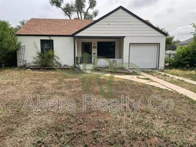 Main picture of 2210 Court St Pueblo, CO 81003-2533