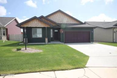 Main picture of 801 49th St N
