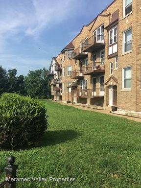 Main picture of 5711 S Broadway