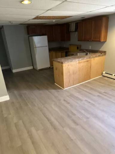 Main picture of 11 Roosevelt St
