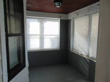 Main picture of 68 Glenora Dr