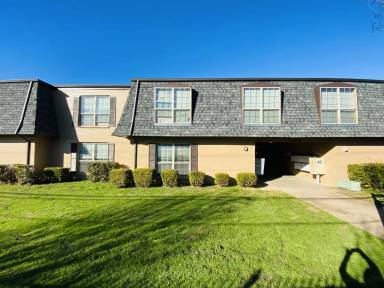 Main picture of COURTYARD APARTMENTS - 210