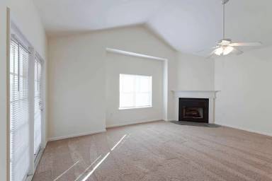 Main picture of 4480 Platinum Dr