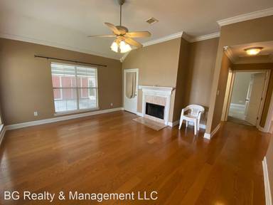 Main picture of 106 Pebble Beach Dr