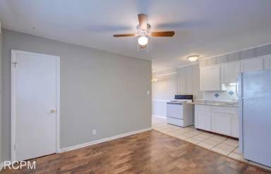 Main picture of 2220 Memorial Pkwy NW