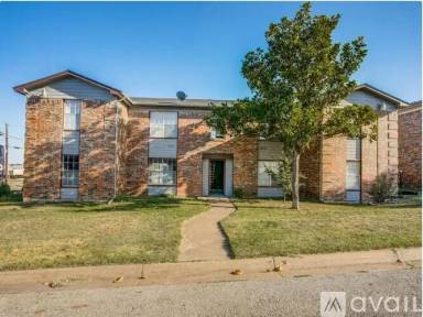 Main picture of 8036 Cambridge Cir