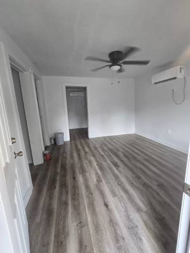 Main picture of 553 Barrett Pl