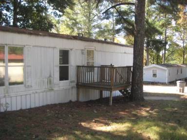 Main picture of 924 W 49th St